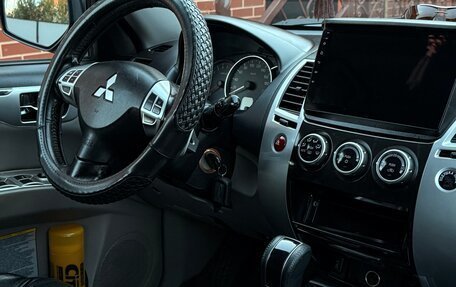 Mitsubishi Pajero Sport II рестайлинг, 2013 год, 2 050 000 рублей, 6 фотография