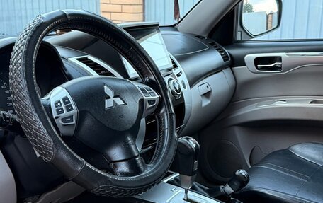 Mitsubishi Pajero Sport II рестайлинг, 2013 год, 2 050 000 рублей, 8 фотография