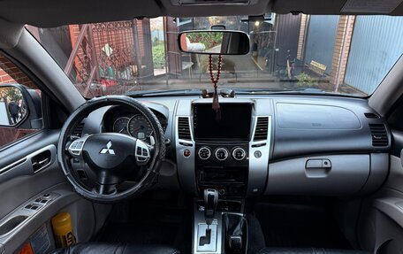 Mitsubishi Pajero Sport II рестайлинг, 2013 год, 2 050 000 рублей, 9 фотография