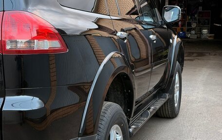 Mitsubishi Pajero Sport II рестайлинг, 2013 год, 2 050 000 рублей, 3 фотография