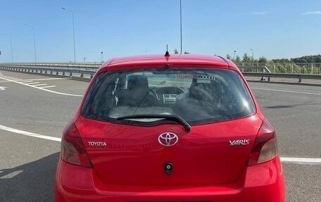 Toyota Yaris III рестайлинг, 2008 год, 350 000 рублей, 3 фотография