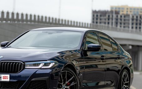 BMW 5 серия, 2021 год, 7 200 000 рублей, 3 фотография
