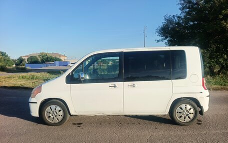 Honda Mobilio I, 2002 год, 340 000 рублей, 4 фотография