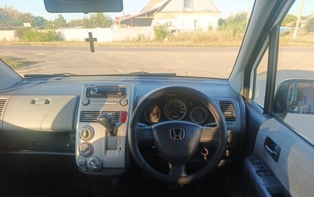 Honda Mobilio I, 2002 год, 340 000 рублей, 7 фотография