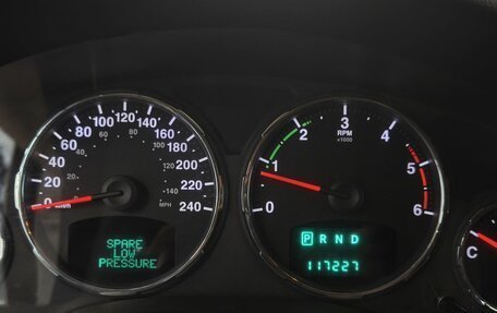 Jeep Cherokee, 2012 год, 1 680 000 рублей, 13 фотография