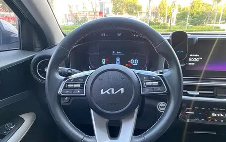 KIA K3, 2023 год, 1 250 001 рублей, 10 фотография