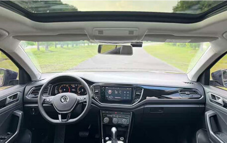 Volkswagen T-Roc I, 2022 год, 1 509 999 рублей, 13 фотография