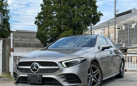 Mercedes-Benz A-Класс, 2019 год, 1 275 008 рублей, 3 фотография