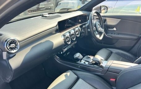 Mercedes-Benz A-Класс, 2019 год, 1 275 008 рублей, 14 фотография