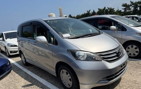 Honda Freed I, 2010 год, 648 008 рублей, 1 фотография