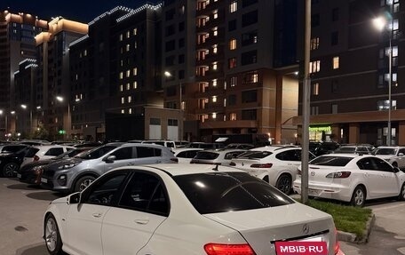 Mercedes-Benz C-Класс, 2012 год, 1 200 000 рублей, 6 фотография