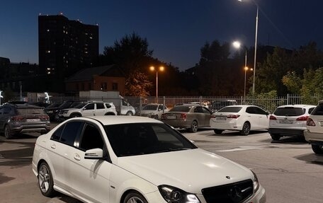 Mercedes-Benz C-Класс, 2012 год, 1 200 000 рублей, 11 фотография