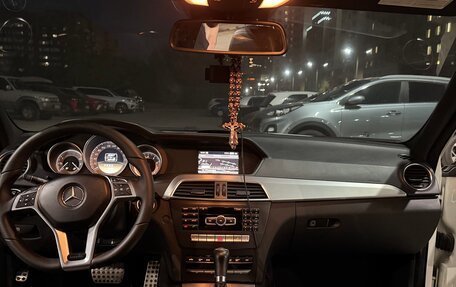 Mercedes-Benz C-Класс, 2012 год, 1 200 000 рублей, 19 фотография