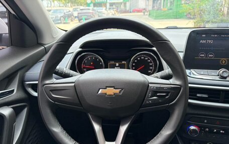 Chevrolet Tracker, 2023 год, 1 240 000 рублей, 8 фотография