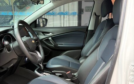 Chevrolet Tracker, 2023 год, 1 240 000 рублей, 6 фотография