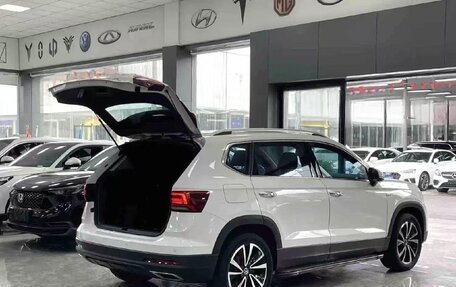 Volkswagen Tharu, 2023 год, 1 950 000 рублей, 6 фотография
