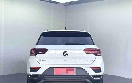 Volkswagen T-Roc I, 2022 год, 1 930 000 рублей, 5 фотография