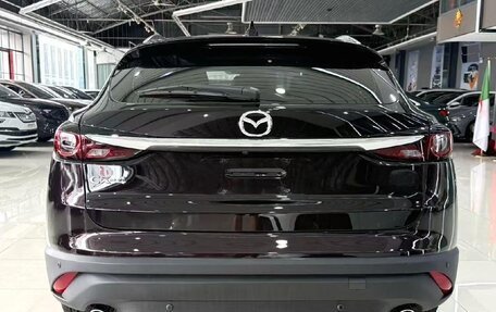 Mazda CX-4, 2023 год, 2 360 000 рублей, 5 фотография