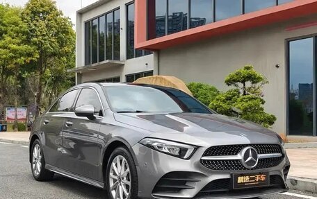Mercedes-Benz A-Класс, 2022 год, 1 994 300 рублей, 3 фотография