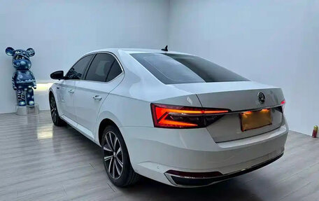 Skoda Superb III рестайлинг, 2023 год, 1 730 000 рублей, 6 фотография