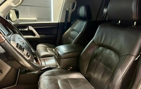 Toyota Land Cruiser 200, 2012 год, 3 590 000 рублей, 17 фотография