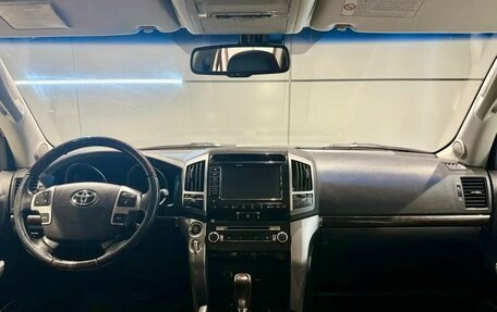 Toyota Land Cruiser 200, 2012 год, 3 590 000 рублей, 19 фотография