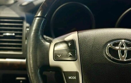 Toyota Land Cruiser 200, 2012 год, 3 590 000 рублей, 23 фотография