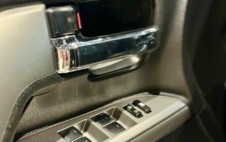 Toyota Land Cruiser 200, 2012 год, 3 590 000 рублей, 26 фотография