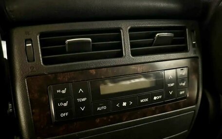 Toyota Land Cruiser 200, 2012 год, 3 590 000 рублей, 30 фотография