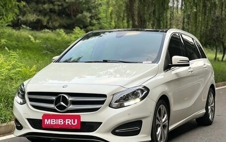 Mercedes-Benz B-Класс, 2016 год, 1 400 000 рублей, 1 фотография