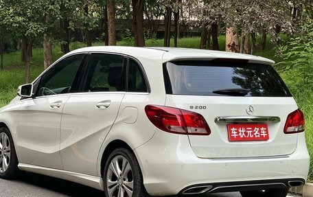 Mercedes-Benz B-Класс, 2016 год, 1 400 000 рублей, 4 фотография