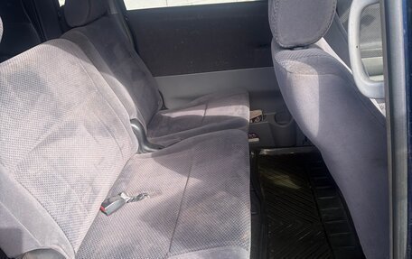 Toyota Voxy II, 2002 год, 420 000 рублей, 6 фотография