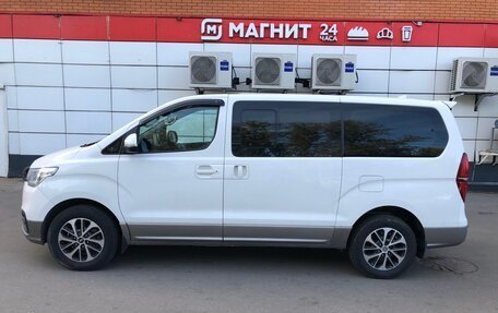 Hyundai Grand Starex Grand Starex I рестайлинг 2, 2019 год, 3 500 000 рублей, 10 фотография