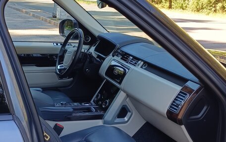 Land Rover Range Rover IV рестайлинг, 2019 год, 5 900 000 рублей, 9 фотография