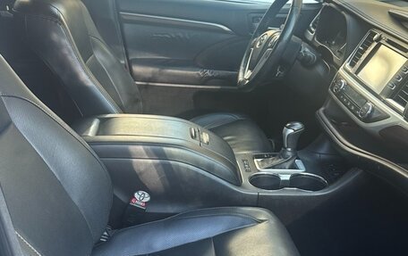 Toyota Highlander III, 2014 год, 2 500 000 рублей, 4 фотография