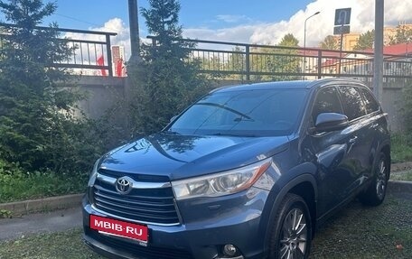 Toyota Highlander III, 2014 год, 2 500 000 рублей, 10 фотография