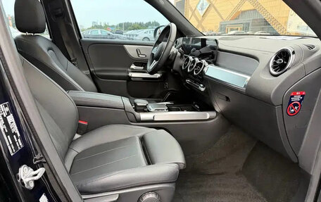 Mercedes-Benz GLB, 2023 год, 2 390 888 рублей, 8 фотография