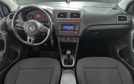 Volkswagen Polo VI (EU Market), 2011 год, 659 000 рублей, 13 фотография