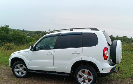 Chevrolet Niva I рестайлинг, 2015 год, 830 000 рублей, 2 фотография