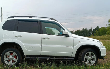 Chevrolet Niva I рестайлинг, 2015 год, 830 000 рублей, 4 фотография