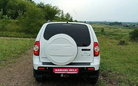 Chevrolet Niva I рестайлинг, 2015 год, 830 000 рублей, 8 фотография