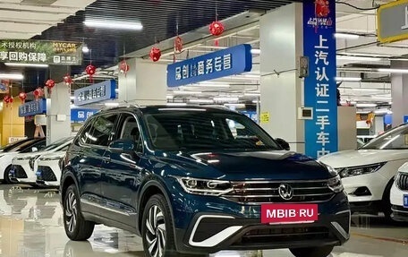 Volkswagen Tiguan II, 2023 год, 2 545 600 рублей, 3 фотография