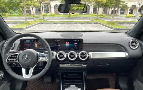 Mercedes-Benz GLB, 2020 год, 2 190 001 рублей, 15 фотография