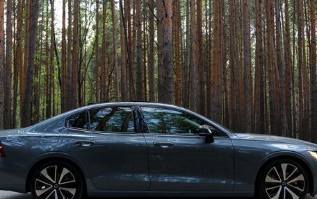 Volvo S60 III, 2022 год, 3 650 000 рублей, 3 фотография