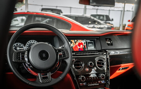 Rolls-Royce Cullinan, 2021 год, 36 500 000 рублей, 14 фотография