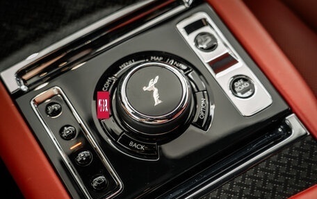 Rolls-Royce Cullinan, 2021 год, 36 500 000 рублей, 37 фотография