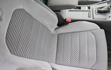 Volkswagen Golf VII, 2017 год, 1 270 000 рублей, 10 фотография