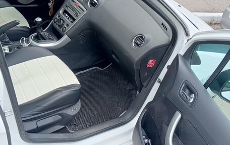 Peugeot 308 II, 2009 год, 300 000 рублей, 9 фотография