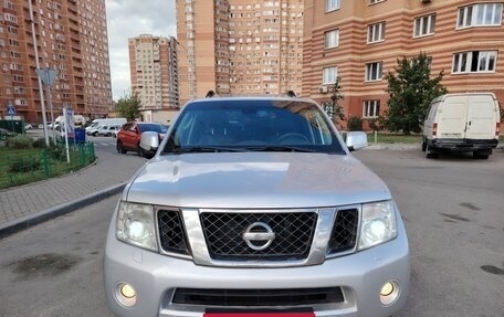 Nissan Pathfinder, 2010 год, 1 585 000 рублей, 2 фотография