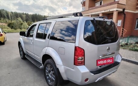 Nissan Pathfinder, 2010 год, 1 585 000 рублей, 7 фотография